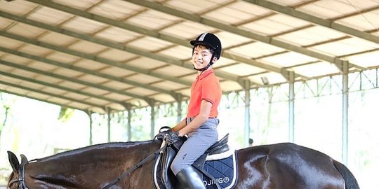 6 Potret Gaya Fashion Betrand Peto, Ditaksir Capai Rp400 Juta-an