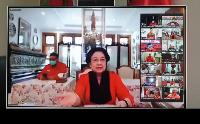 megawati di rapat dpp pdip online