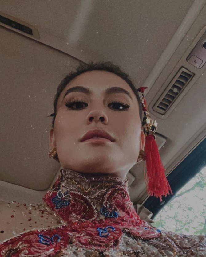 agnez mo kebaya