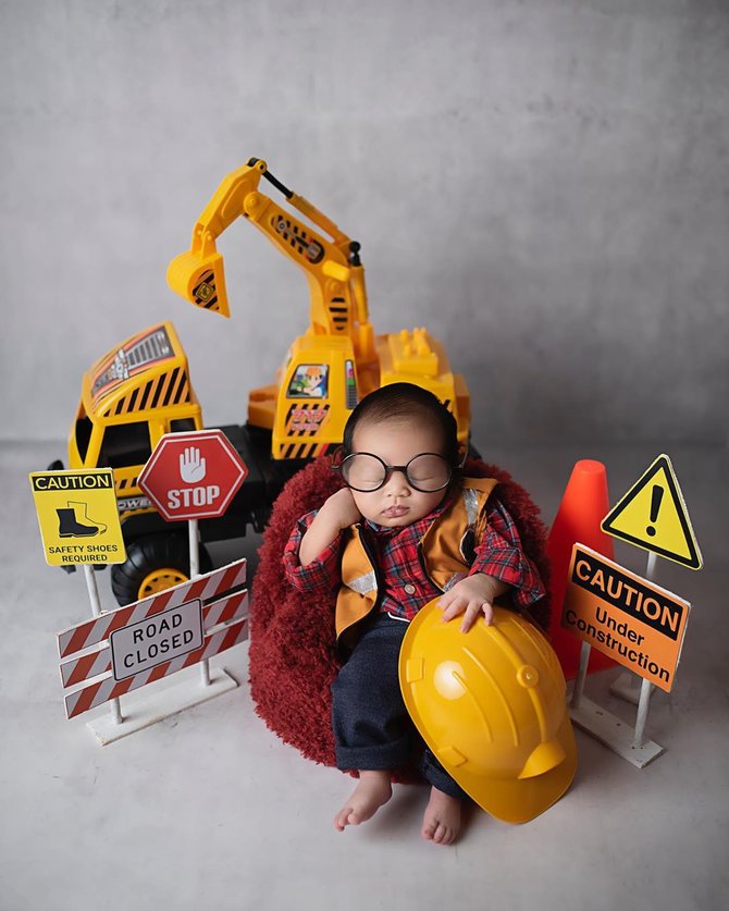 super gemas ini 6 potret new born anak arief muhammad dan tiara pangestika