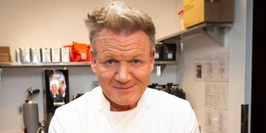 Tak Hanya Masak Rendang, Ini 6 Momen Seru Gordon Ramsay Berkunjung ke Sumatera Barat