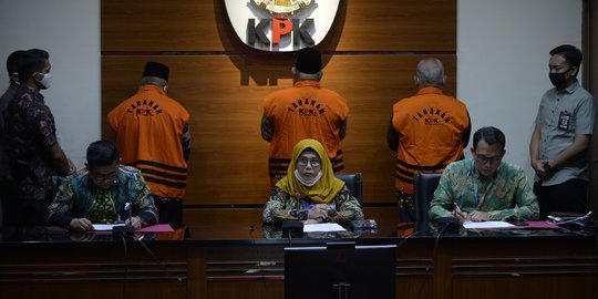 KPK Resmi Tahan Tiga Mantan Anggota DPRD Jambi Terkait Suap RAPBD