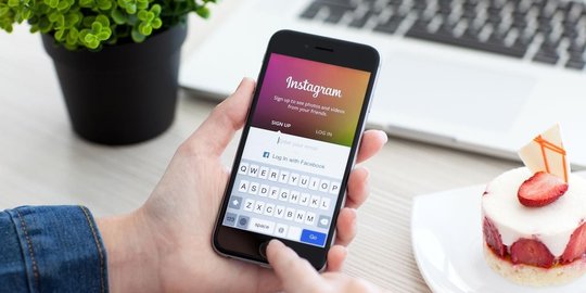 5 Cara Membuat Swip Up di Instagram Story, Mudah dan Anti Ribet