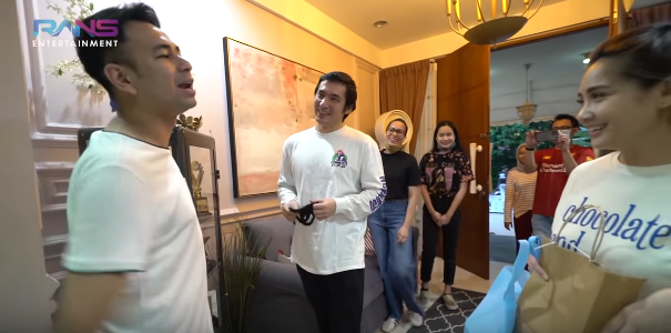 momen nagita slavina salah tingkah ketemu abimana
