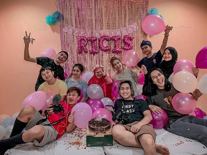 ria ricis ulang tahun ke 25