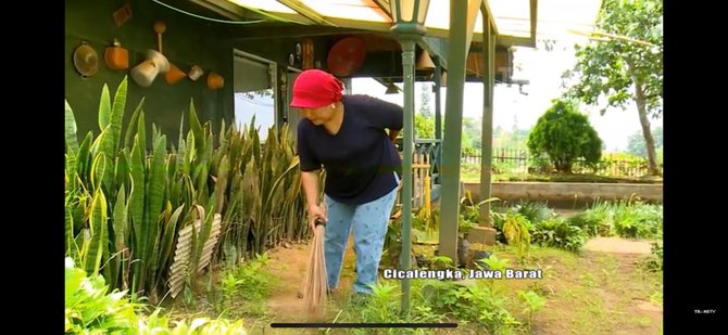 View Rumah Bambu Di Tengah Sawah Pics