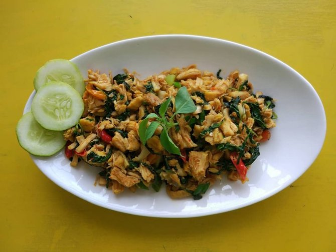 8 resep tumis ayam istimewa cocok untuk menu sehari hari