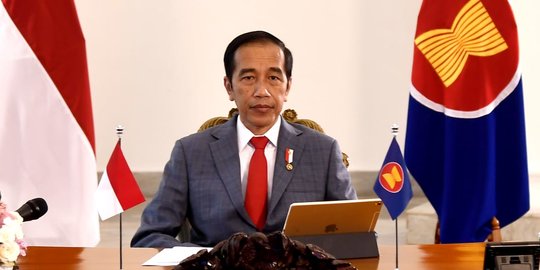 Semua Menteri Jokowi Dinilai Bingung Tangani Pandemi Covid-19