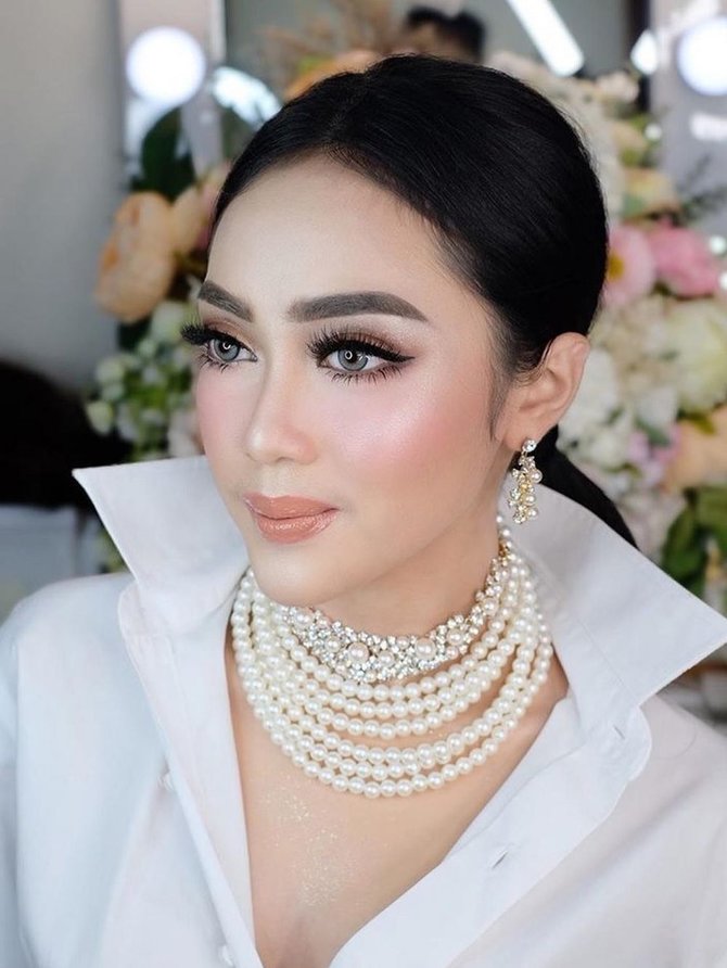 slebgram mirip syahrini