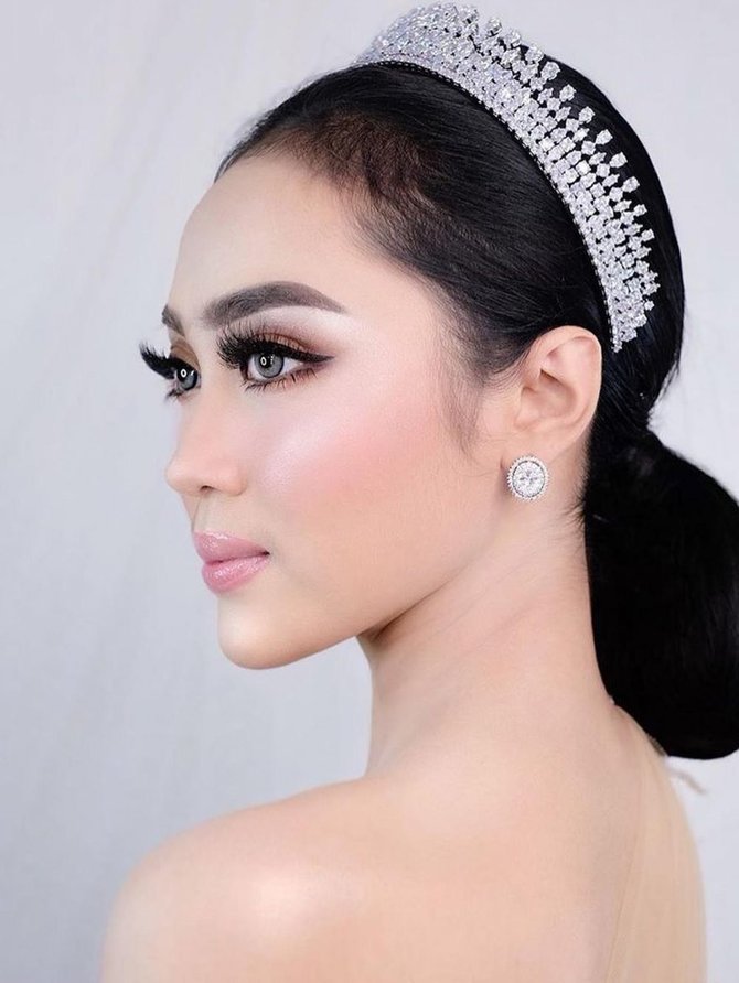 slebgram mirip syahrini