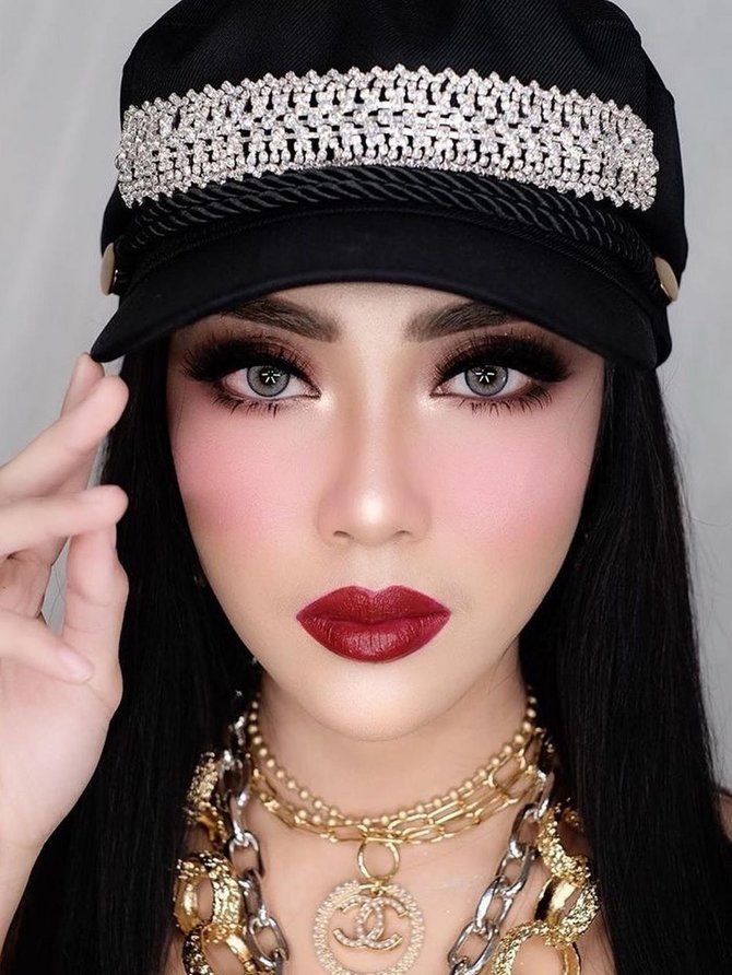 slebgram mirip syahrini