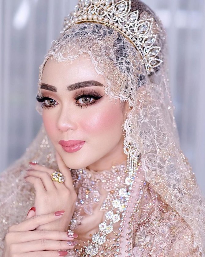 slebgram mirip syahrini