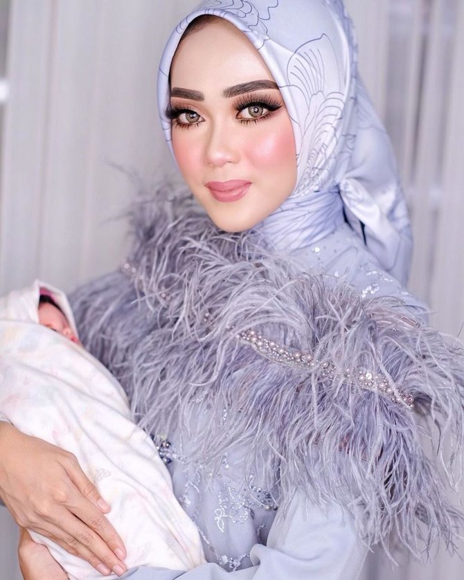 slebgram mirip syahrini