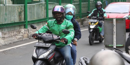 Menhub Budi: Saat ini Masyarakat Belum Percaya Gunakan Ojek Online