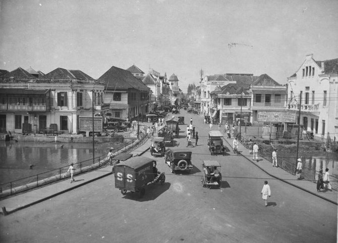 jembatan merah surabaya