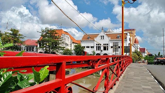 jembatan merah surabaya