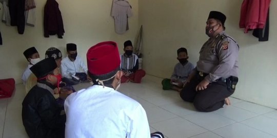 Abah Budiman, Polisi Inspiratif Purwakarta yang Dirikan Pesantren Bagi Warga Miskin
