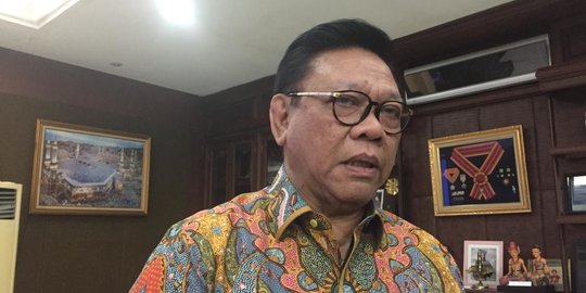 Jokowi Ancam Reshuffle Kabinet, Agung Laksono Minta Para Menteri Bekerja Lebih Keras