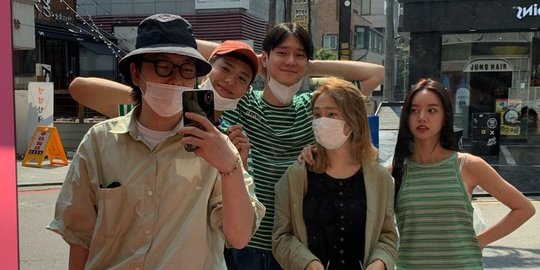 Berawal dari Project Syuting, Persahabatan 6 Seleb Korea Ini Awet hingga Kini