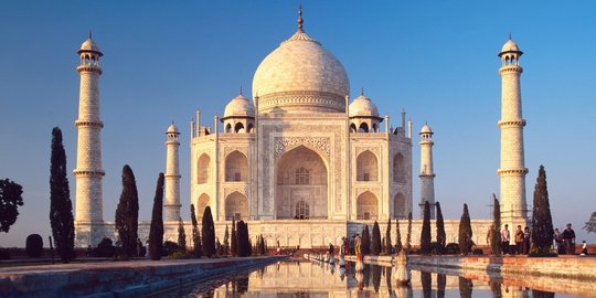 India Batal Buka Kembali Taj Mahal karena Kasus Covid-19 Meningkat