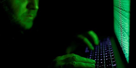 Polisi Tangkap Hacker Peretas 1.300 Akun Lembaga Pemerintah