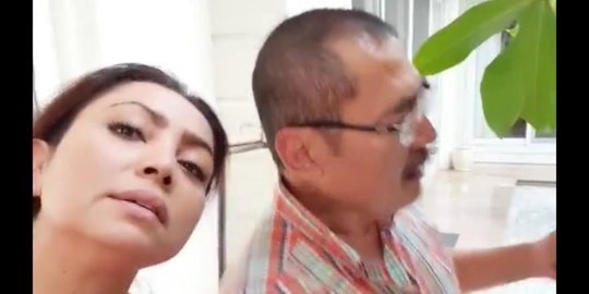Mayangsari Panen Jambu Bareng Suami di Rumah: Materi Bukan Segalanya