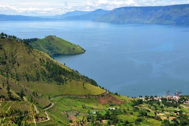 5 potret keindahan paropo di tepian danau toba 039ranu kumbolo039nya sumatra utara