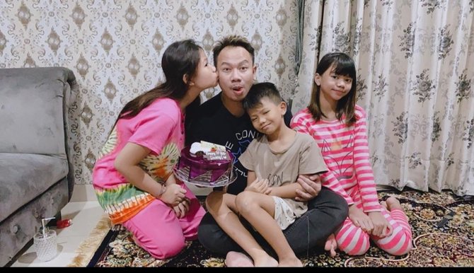 vicky prasetyo
