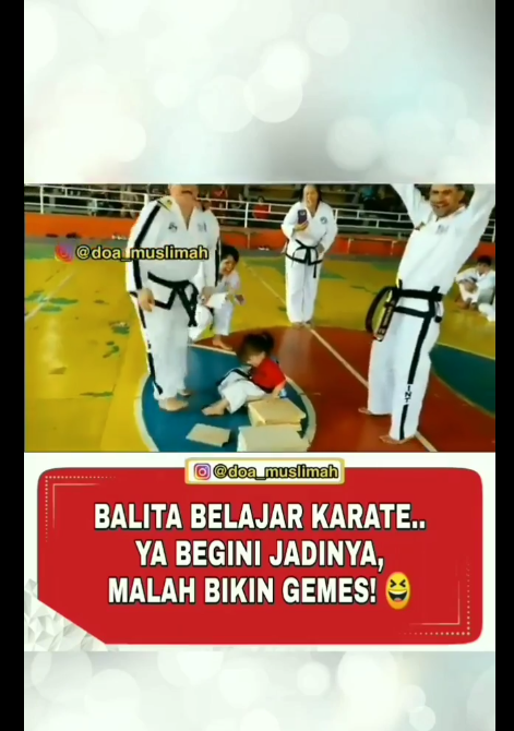 begini momen balita belajar karate