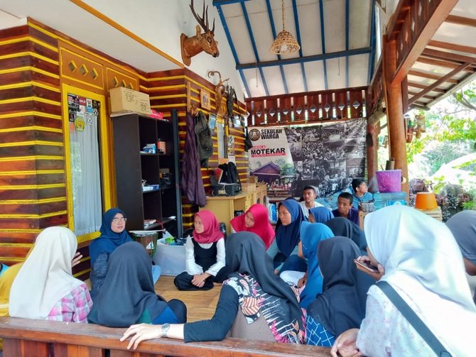 sekolah warga motekar
