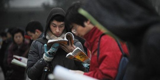Pemerintah Beri Keringanan Biaya Kuliah Mahasiswa di Masa Pandemi