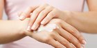 8 Cara Mengatasi Tangan dan Kaki yang Berkeringat secara Berlebih
