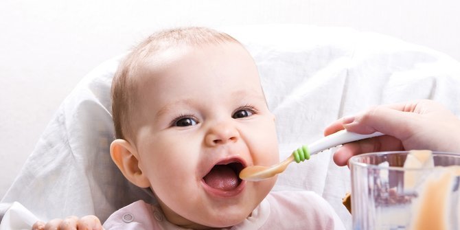 10 Makanan Sehat untuk Bayi Usia 6 Bulan | merdeka.com