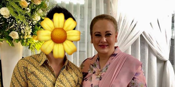 Awet Muda & Tetap Cantik, Ini Potret Terbaru Halimah Mantan Istri