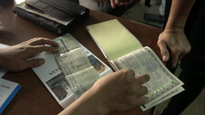 nurhidayat pemain timnas beri kado mobil seharga rp 1 m buat pacar