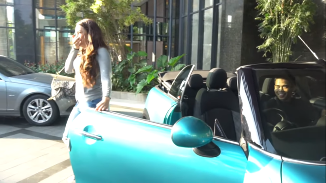 nurhidayat pemain timnas beri kado mobil seharga rp 1 m buat pacar