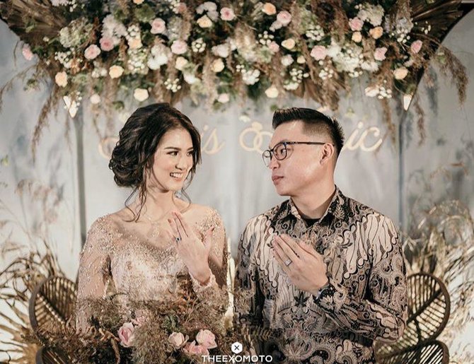 mantan chef juna sah lamaran ini 6 momen romantis atries angel dan calon suami