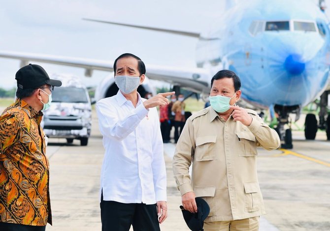 potret jokowi dan prabowo kerja bareng