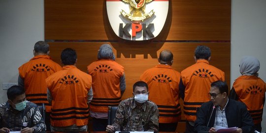 Usai Geledah 5 Tempat, KPK Sita Bukti Dokumen Setelah OTT Bupati Kutai Timur