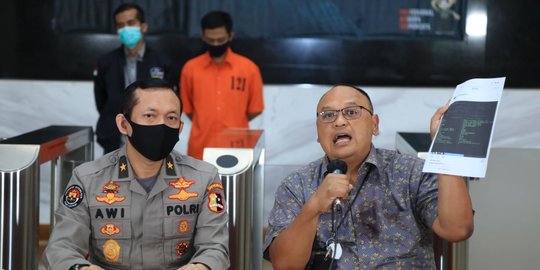 Polisi Tangkap Karyawan Outsorcing Akses Data Pribadi Denny Siregar