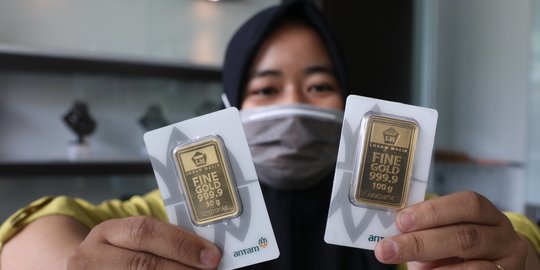 Akhir Pekan, Harga Emas Antam Bertahan di Rp937.000 per Gram