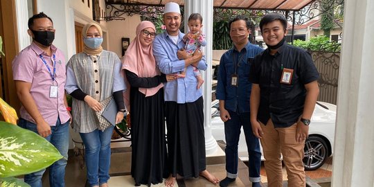 Intip Istana Baru Kartika Putri Dan Habib Usman Di Puncak Merdeka Com