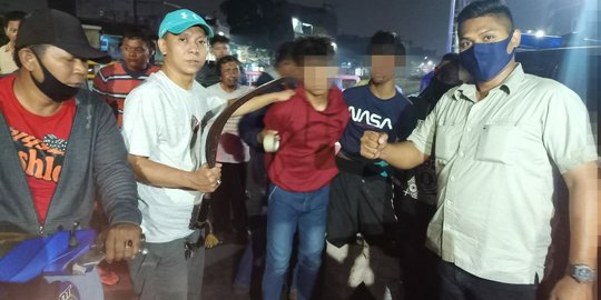 Hendak Tawuran, 2 Remaja Bawa Celurit Ditangkap Polisi di Tambora