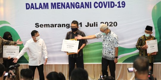 Menkes Beri Santunan ke Tenaga Medis Jateng yang Wafat Saat Tangani Pasien Covid-19