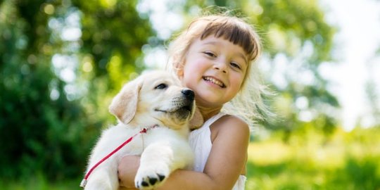 Punya Peliharaan Anjing di Rumah Bisa Buat Anak Lebih Berkembang Srcara Sosial
