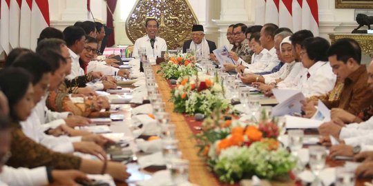 Covid-19 di DKI Naik Tajam, Jokowi Minta Jadi Perhatian Betul