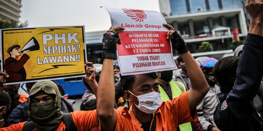 Aksi Unjuk Rasa Pekerja Lion Air