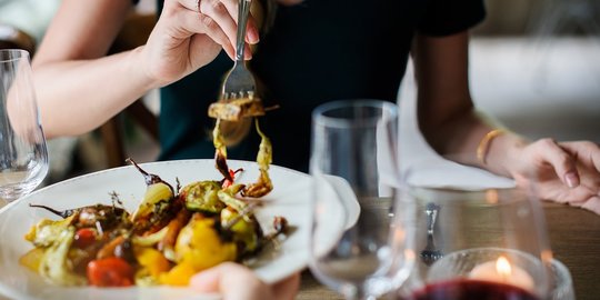 4 Cara Membangkitkan Nafsu Makan ketika Kamu Tidak Merasa Lapar