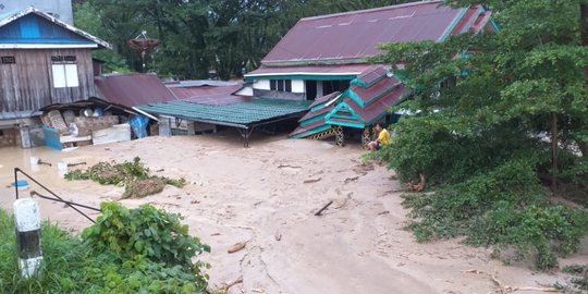 10 Orang Meninggal & 4.930 KK Terdampak Banjir Bandang di Luwu Sulawesi Selatan