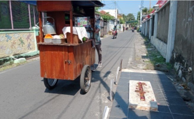 makam tersembunyi di solo
